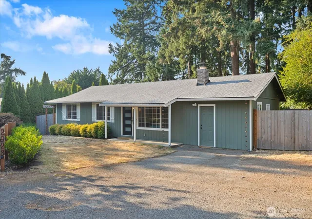 Photo 1 of Single family home for sale at 2923 193rd Pl Se, Bothell, WA 98012 | MLS# NWM2573730 | Listing updated on 2026-10-02