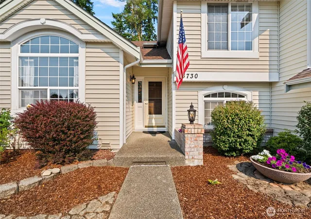 Photo 2 of Single family home for sale at 13730 Connor Loop Nw, Silverdale, WA 98383 | MLS# NWM2573737 | Listing updated on 2026-09-29