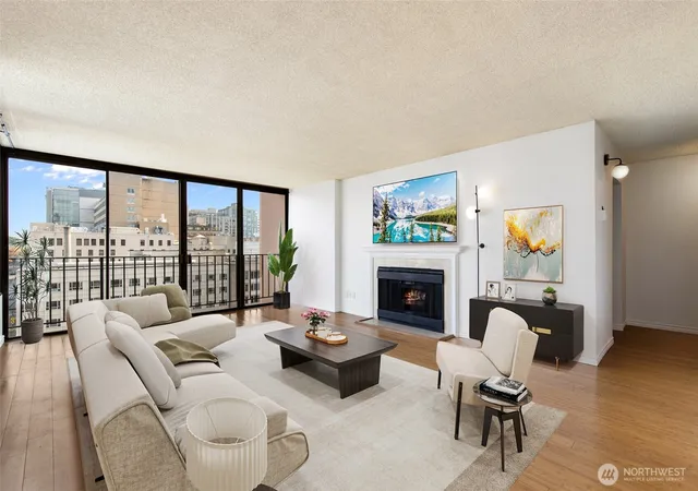 Condo for sale at 1120 8th Avenue #1603, Seattle, WA 98101 | MLS# NWM2573739