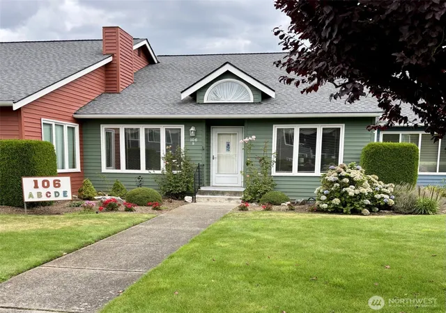 Photo 1 of Townhouse for sale at 106 Fairside Dr #D, Lynden, WA 98264 | MLS# NWM2573751 | Listing updated on 2026-10-01