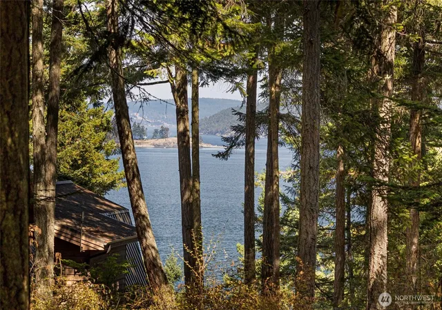 Photo 2 of Single family home for sale at 242 Evans Way, Friday Harbor, WA 98250 | MLS# NWM2573756 | Listing updated on 2026-09-30