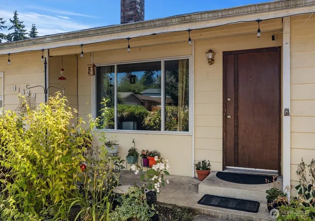 Photo 3 of Single family home for sale at 31428 31st Ave Sw, Federal Way, WA 98023 | MLS# NWM2573758 | Listing updated on 2026-09-29