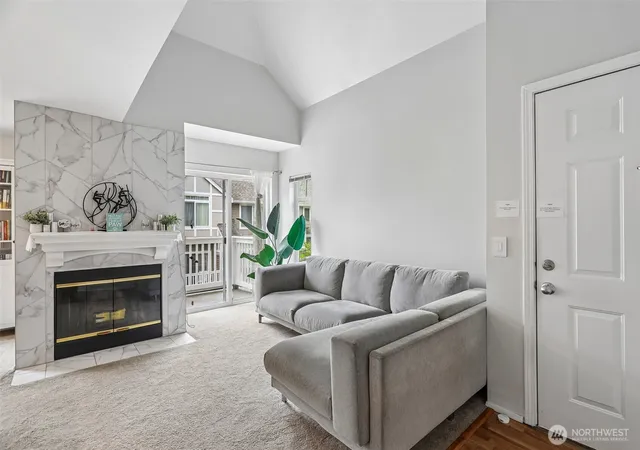 Photo 3 of Townhouse for sale at 6625 Se Cougar Mountain Way #2, Bellevue, WA 98006 | MLS# NWM2573759 | Listing updated on 2026-09-30
