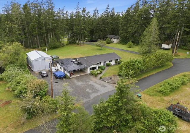 Photo 3 of Single family home for sale at 3343 Garfield Ct, Oak Harbor, WA 98277 | MLS# NWM2573765 | Listing updated on 2026-09-29