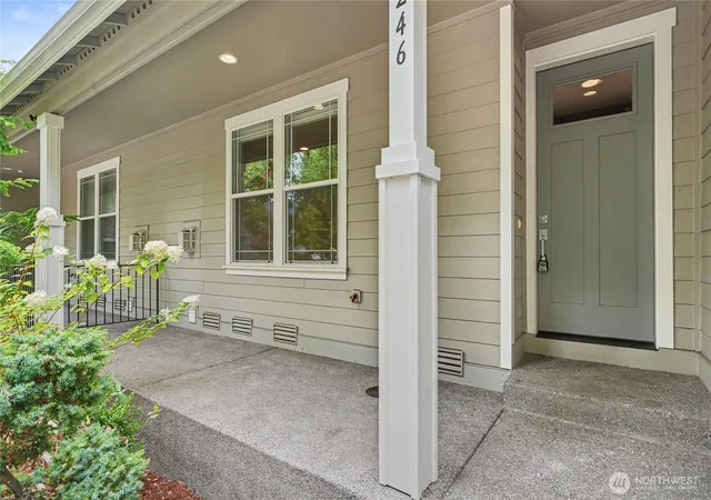 Photo 2 of Townhouse for sale at 4246 Maple St Se, Olympia, WA 98501 | MLS# NWM2573766 | Listing updated on 2026-09-24