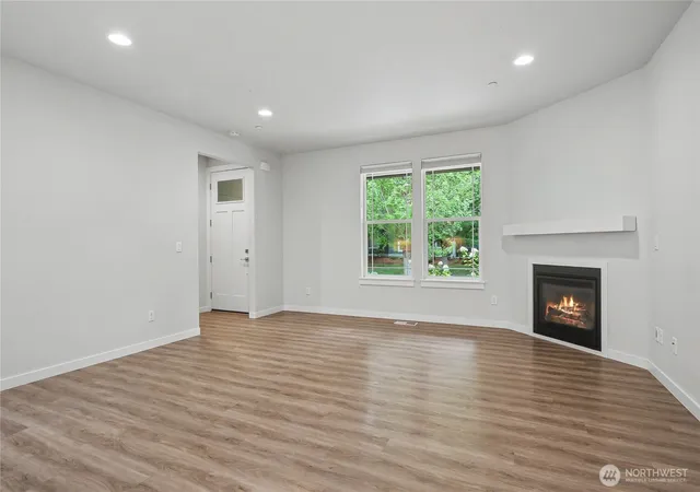 Photo 3 of Townhouse for sale at 4246 Maple St Se, Olympia, WA 98501 | MLS# NWM2573766 | Listing updated on 2026-09-24