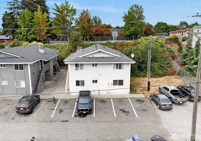Photo 2 of Multi family home for sale at 1101 S Woodlawn St #1-4, Tacoma, WA 98465 | MLS# NWM2573776 | Listing updated on 2026-09-24