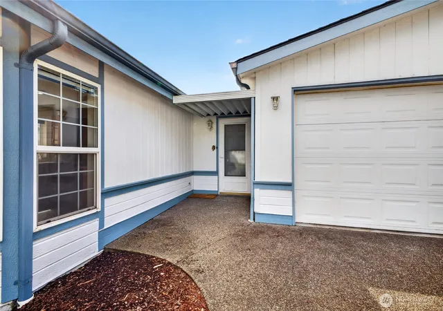 Photo 2 of Manufactured home for sale at 5806 89th St Ct E #7, Puyallup, WA 98371 | MLS# NWM2573778 | Listing updated on 2026-09-26