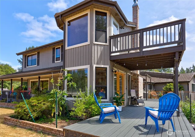 Photo 4 of Single family home for sale at 1305 NW Mountain View Rd, Silverdale, WA 98383 | MLS# NWM2573791 | Listing updated on 2026-09-30