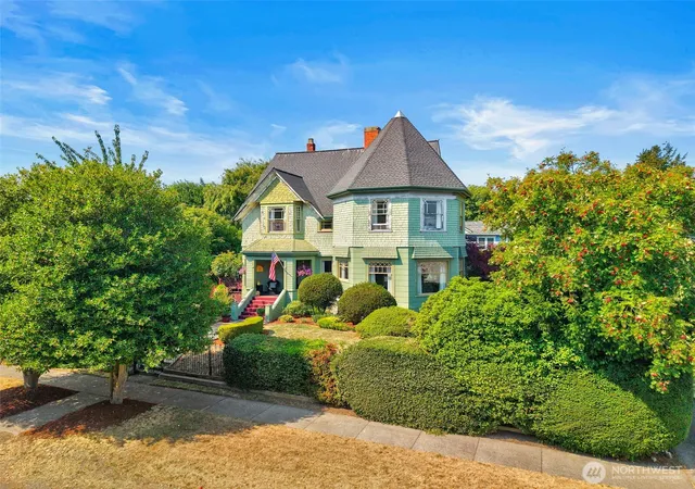 Photo 1 of Single family home for sale at 415 Harrison St, Port Townsend, WA 98368 | MLS# NWM2573799 | Listing updated on 2026-09-24