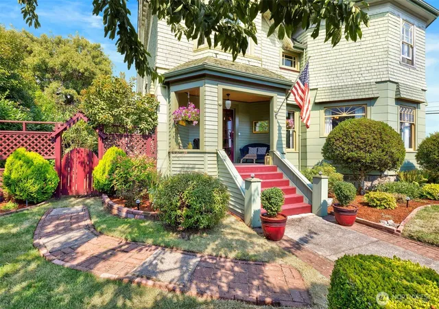 Photo 3 of Single family home for sale at 415 Harrison St, Port Townsend, WA 98368 | MLS# NWM2573799 | Listing updated on 2026-09-24
