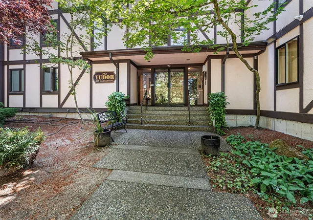 Condo for sale at 4501 Grandview Dr W #T221, University Place, WA 98466 | MLS# NWM2573802