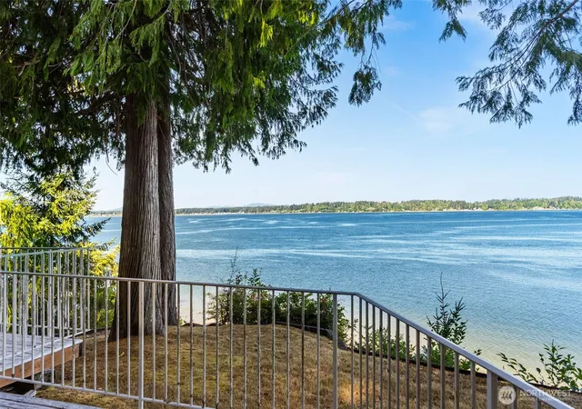 Photo 3 of Single family home for sale at 8325 Zangle Rd Ne, Olympia, WA 98506 | MLS# NWM2573812 | Listing updated on 2026-09-30