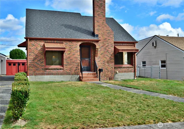 Photo 1 of Single family home for sale at 229 S 57th St, Tacoma, WA 98408 | MLS# NWM2573816 | Listing updated on 2026-09-25