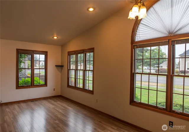 Photo 4 of Condo for sale at 1111 Grover St #1A, Lynden, WA 98264 | MLS# NWM2573842 | Listing updated on 2026-09-25