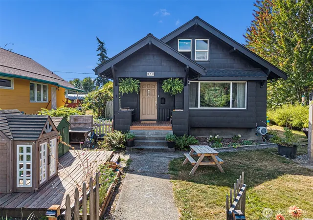 Photo 3 of Sale Pending at 624 S 45th Street, Tacoma, WA 98418 | MLS# NWM2573850 | Listing updated on 2026-09-29