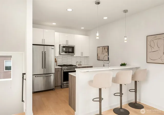 Photo 2 of Single family home for sale at 3613 Wallingford Ave N, Seattle, WA 98103 | MLS# NWM2573870 | Listing updated on 2026-09-23