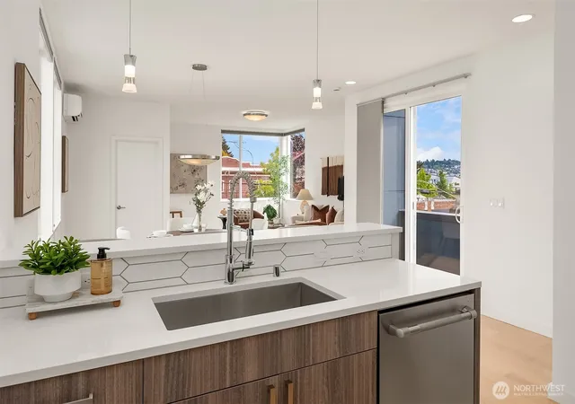 Photo 4 of Single family home for sale at 3613 Wallingford Ave N, Seattle, WA 98103 | MLS# NWM2573870 | Listing updated on 2026-09-23