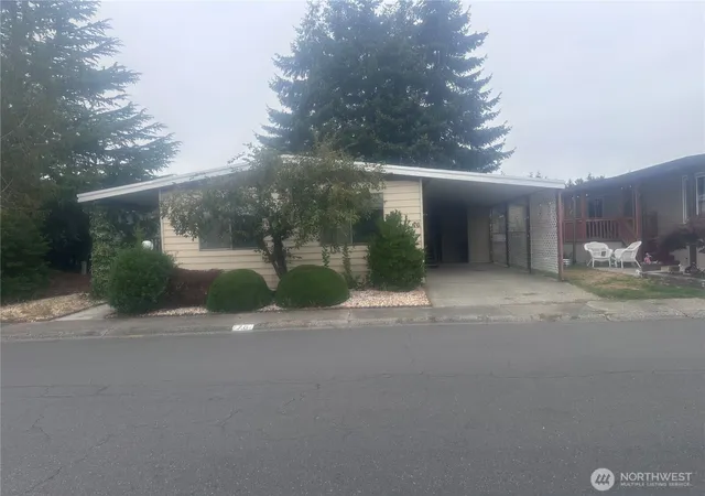 Manufactured home for sale at 11436 Se 208Th St #76, Kent, WA 98031 | MLS# NWM2573875