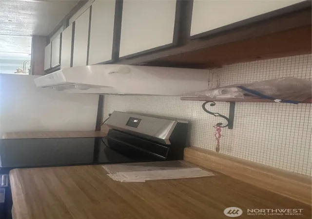 Photo 3 of Manufactured home for sale at 11436 Se 208th St #76, Kent, WA 98031 | MLS# NWM2573875 | Listing updated on 2026-09-29
