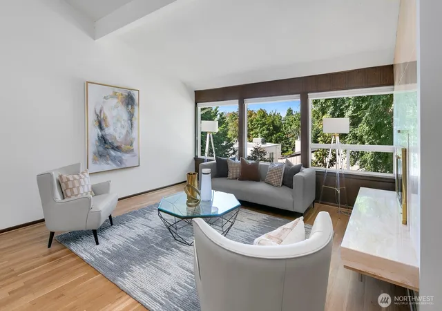 Photo 4 of Single family home for sale at 3051 44th Avenue W, Seattle, WA 98199 | MLS# NWM2573877 | Listing updated on 2026-09-23