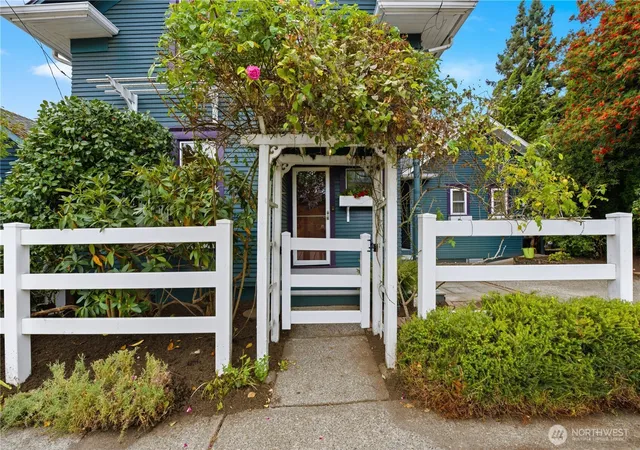 Photo 2 of Sale Pending at 919 20th Avenue S, Seattle, WA 98144 | MLS# NWM2573883 | Listing updated on 2026-09-25