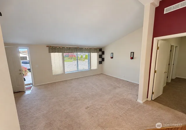 Photo 3 of Single family home for sale at 2 Crystal Pl, Omak, WA 98841 | MLS# NWM2573889 | Listing updated on 2026-10-09