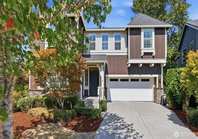Photo 2 of Single family home for sale at 5500 Ne 9th St, Renton, WA 98059 | MLS# NWM2573900 | Listing updated on 2026-10-02