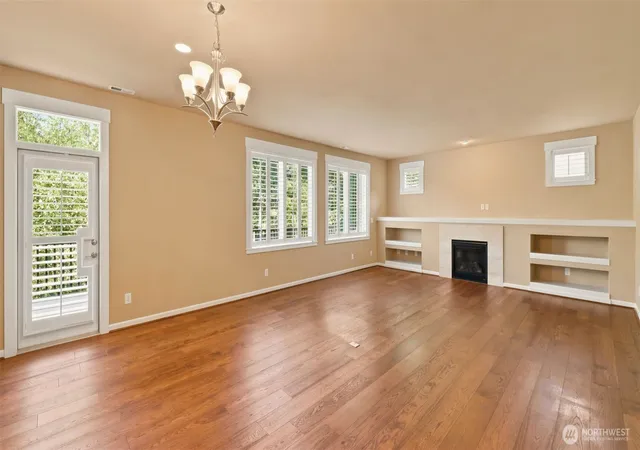 Photo 3 of Single family home for sale at 5500 Ne 9Th St, Renton, WA 98059 | MLS# NWM2573900 | Listing updated on 2026-10-02