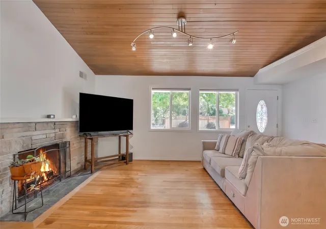 Photo 3 of Single family home for sale at 16817 15th Avenue Ne, Shoreline, WA 98155 | MLS# NWM2573901 | Listing updated on 2026-09-25