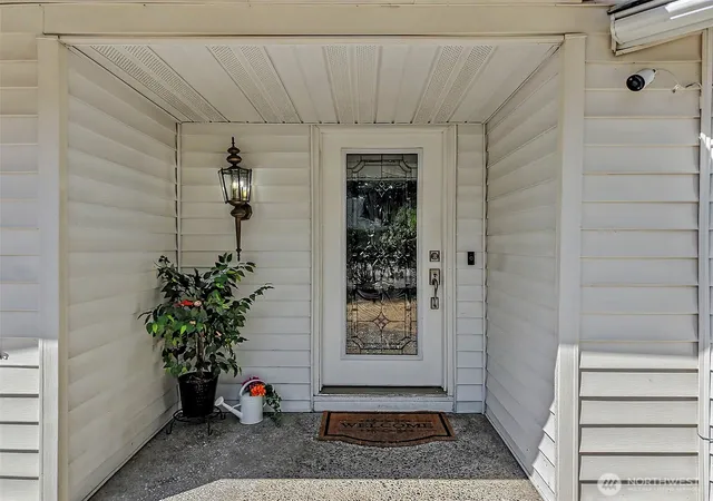 Photo 2 of Single family home for sale at 7903 Onyx Ct Sw, Lakewood, WA 98498 | MLS# NWM2573915 | Listing updated on 2026-10-01