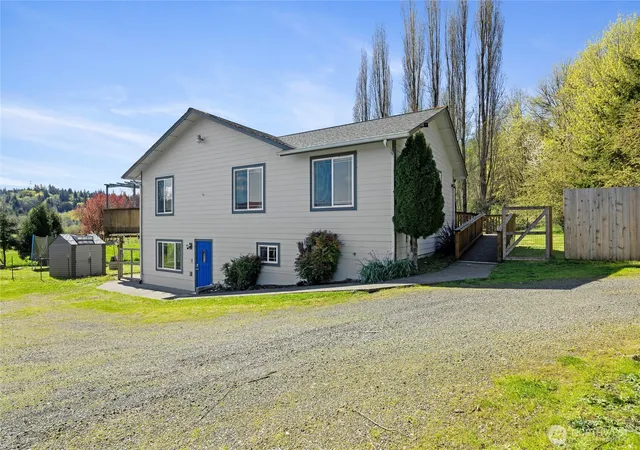 Photo 3 of Single family home for sale at 591 W Shelton Valley Rd, Shelton, WA 98584 | MLS# NWM2573918 | Listing updated on 2026-09-25
