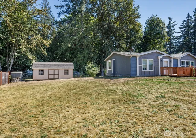 Photo 3 of Manufactured home for sale at 2090 E Crestview Dr, Shelton, WA 98584 | MLS# NWM2573928 | Listing updated on 2026-09-20