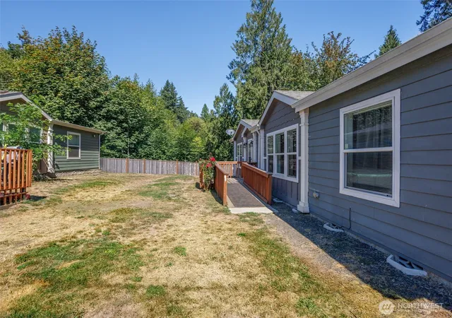 Photo 4 of Manufactured home for sale at 2090 E Crestview Dr, Shelton, WA 98584 | MLS# NWM2573928 | Listing updated on 2026-09-20