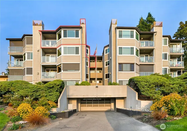 Photo 2 of Condo for sale at 424 14th St #403, Bellingham, WA 98225 | MLS# NWM2573952 | Listing updated on 2026-10-03
