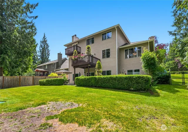 Photo 3 of Single family home for sale at 11215 29th St Se, Lake Stevens, WA 98258 | MLS# NWM2573977 | Listing updated on 2026-09-25