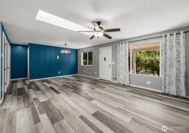 Photo 3 of Single family home for sale at 19109 57Th St E, Lake Tapps, WA 98391 | MLS# NWM2574001 | Listing updated on 2026-09-26