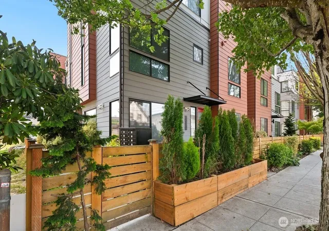 Photo 1 of Sale Pending at 539 S Cloverdale St #D, Seattle, WA 98108 | MLS# NWM2574004 | Listing updated on 2026-09-25