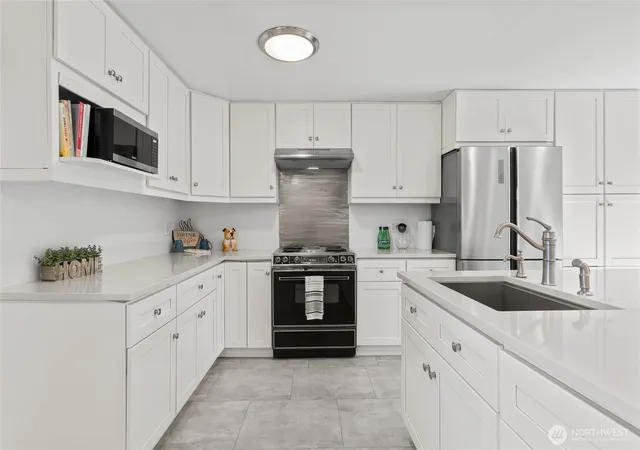 Photo 4 of Single family home for sale at 20224 106Th Ave Se, Kent, WA 98031 | MLS# NWM2574015 | Listing updated on 2026-09-25