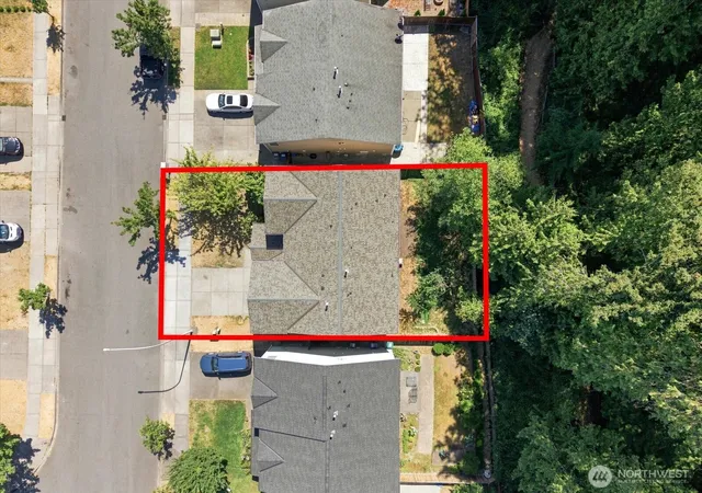 Photo 4 of Sale Pending at 33511 38th Avenue S, Federal Way, WA 98001 | MLS# NWM2574021 | Listing updated on 2026-09-25