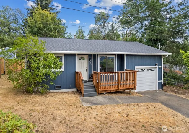 Photo 2 of Single family home for sale at 7271 E Patricia St, Port Orchard, WA 98366 | MLS# NWM2574034 | Listing updated on 2026-09-23
