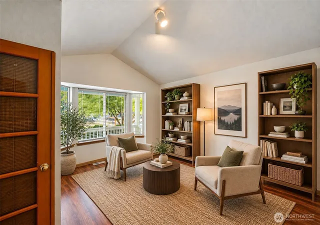 Photo 3 of Single family home for sale at 1107 Georgetowne Dr Ne, Olympia, WA 98516 | MLS# NWM2574036 | Listing updated on 2026-09-23