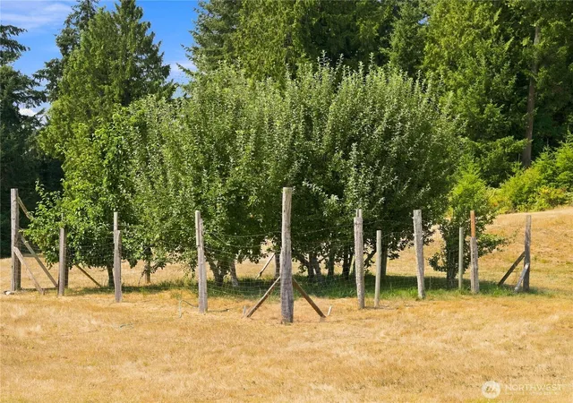 Photo 4 of Land for sale at 7495 Jewett Rd, Clinton, WA 98236 | MLS# NWM2574051 | Listing updated on 2026-09-25