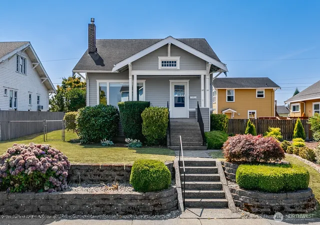 Photo 1 of Pending - Backup Offer Requested at 2716 Leonard Dr, Everett, WA 98201 | MLS# NWM2574067 | Listing updated on 2026-09-30