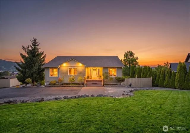Photo 1 of Single family home for sale at 17010 Trout Dr, Mount Vernon, WA 98274 | MLS# NWM2574074 | Listing updated on 2026-09-22