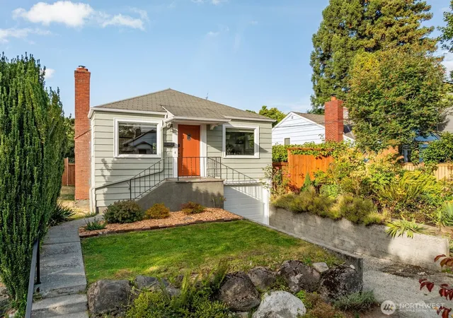Photo 1 of Single family home for sale at 1022 Ne 72nd Street, Seattle, WA 98115 | MLS# NWM2574086 | Listing updated on 2026-09-29