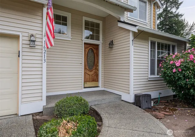 Photo 3 of Sale Pending at 16213 131st Ave Ct E, Puyallup, WA 98374 | MLS# NWM2574092 | Listing updated on 2026-09-25