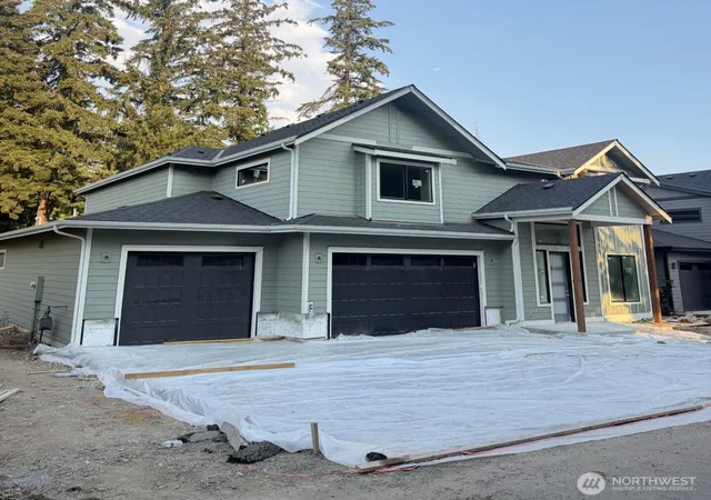 Photo 2 of Single family home for sale at 1513 176th Ave Ct E, Lake Tapps, WA 98391 | MLS# NWM2574100 | Listing updated on 2026-09-29