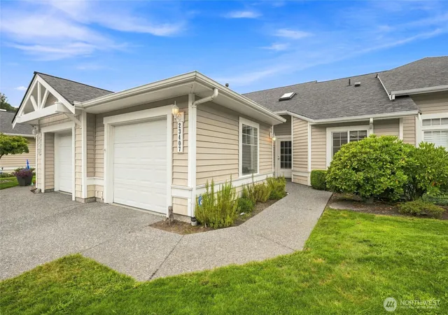 Photo 1 of Condo for sale at 23407 52Nd Pl S #11-3, Kent, WA 98032 | MLS# NWM2574101 | Listing updated on 2026-09-25