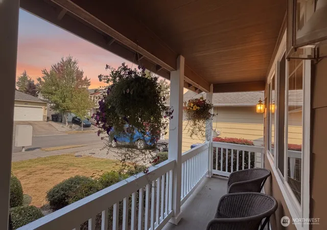 Photo 3 of Single family home for sale at 248 Shantel St, Mount Vernon, WA 98274 | MLS# NWM2574104 | Listing updated on 2026-09-27